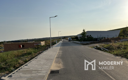 Pozemok so stavebným povolením pre rodinný dom