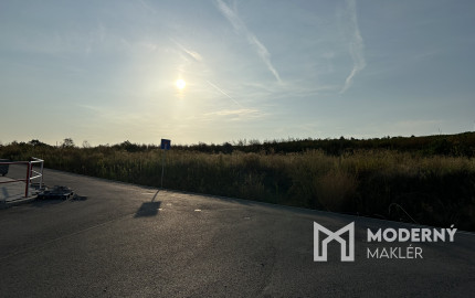 Pozemok so stavebným povolením pre rodinný dom