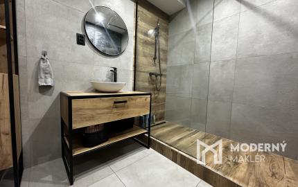 Moderný 3 izbový byt s terasou v úplnom centre mesta