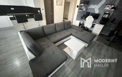 Na predaj priestranný 3-izbový byt v Trenčíne