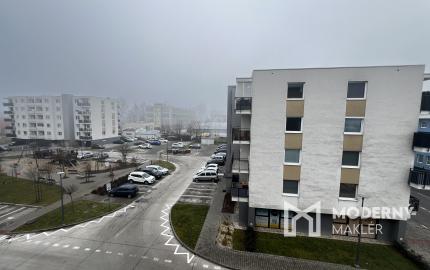 Na predaj priestranný 3-izbový byt v Trenčíne