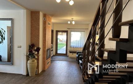 Moderný 2-podlažný rodinný dom s investičným potenciálom