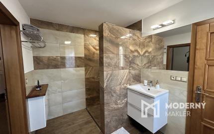 Moderný 2-podlažný rodinný dom s investičným potenciálom