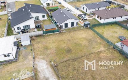 Na predaj pozemok vhodný na výstavbu rodinnému domu v Zohore