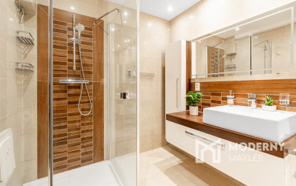 Na predaj 4-izbový byt s bytovou jednotkou v Bernolákove