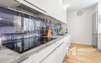 Na predaj 4-izbový byt s bytovou jednotkou v Bernolákove