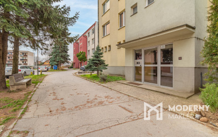 Na predaj 4-izbový byt s bytovou jednotkou v Bernolákove