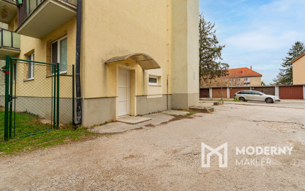 Na predaj 4-izbový byt s bytovou jednotkou v Bernolákove