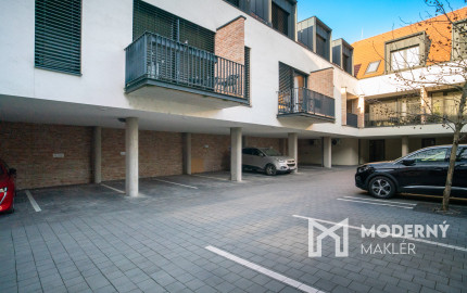 Na predaj štýlový 3-izbový mezonet v historickom centre Trnavy