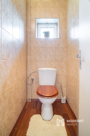 Na predaj dvojgeneračný rodinný dom s jedinečným interiérom v Lozorne