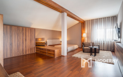 Na predaj dvojgeneračný rodinný dom s jedinečným interiérom v Lozorne