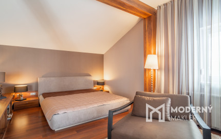 Na predaj dvojgeneračný rodinný dom s jedinečným interiérom v Lozorne