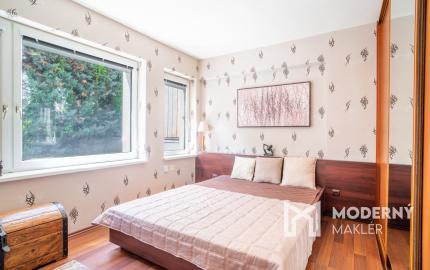 Na predaj dvojgeneračný rodinný dom s jedinečným interiérom v Lozorne