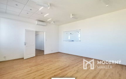 Na prenájom klimatizovaný administratívny priestor o výmere 54m2 v Stupave – AB28-29