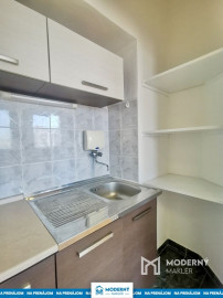 Na prenájom klimatizovaný administratívny priestor o výmere 54m2 v Stupave – AB28-29