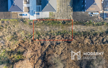 Na predaj rovinaté pozemky vhodné na výstavbu rodinných domov obci Malé Leváre