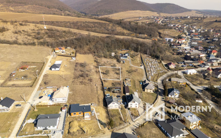 Na predaj veľkorysý pozemok v obci Šarišské Sokolovce