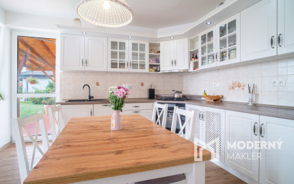 Na predaj príjemný 4-izbový rodinný dom v Lehniciach