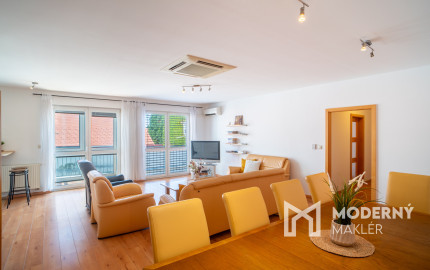 Na predaj nadštandardný 4-izbový byt s garážovým parkovacím státím v Starom Meste