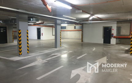 Na predaj garážové parkovacie státie v centre Malaciek