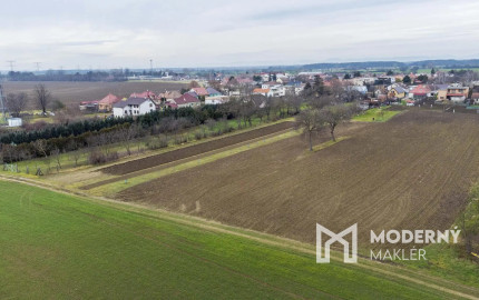 Na predaj investičný pozemok vhodný na výstavbu niekoľkých rodinných domov v obci Dolné Zelenice