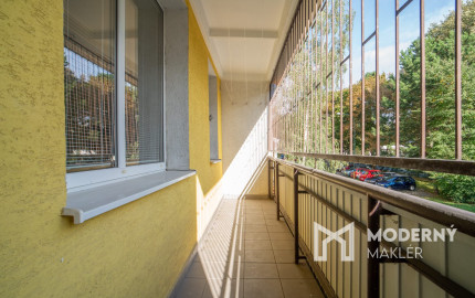 Na prenájom zrekonštruovaný 1-izbový byt s veľkorysou loggiou v tichej časti Dúbravky