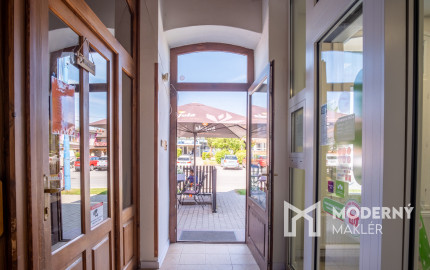 Na predaj komerčná budova v centre mesta Spišská Stará Ves so skvelým investičným potenciálom