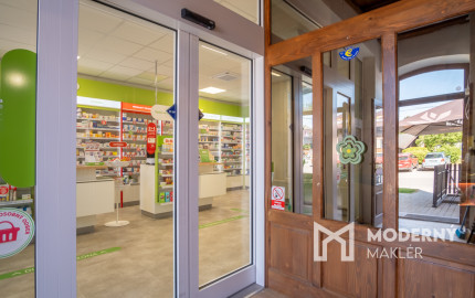 Na predaj komerčná budova v centre mesta Spišská Stará Ves so skvelým investičným potenciálom