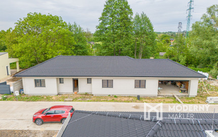 Na predaj nadštandardná 5-izbová novostavba rodinného domu v pokojnej časti Nových Zámkov