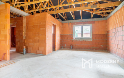 Na predaj nadštandardná 5-izbová novostavba rodinného domu v pokojnej časti Nových Zámkov