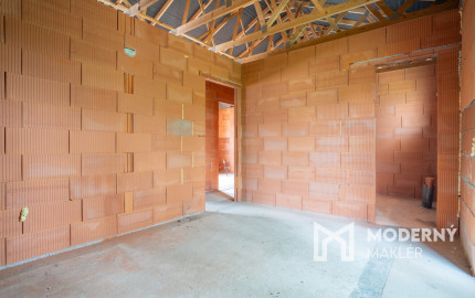 Na predaj nadštandardná 5-izbová novostavba rodinného domu v pokojnej časti Nových Zámkov