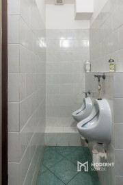 Na predaj gastroprevádzka s vonkajšou terasou v Karlovej Vsi