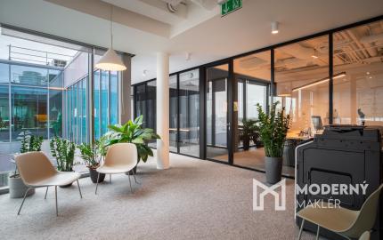 Na prenájom kompletne zariadené kancelárske priestory v Park One v Bratislave