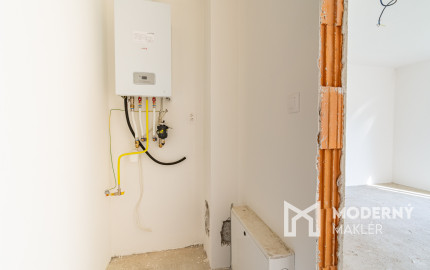 Na predaj jedinečný 4-izbový rodinný dom s terasou v Hrnčiarovciach nad Parnou