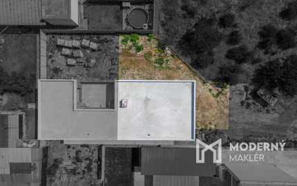 Na predaj nadštandardný 3-izbový byt s vlastnou záhradou v Kráľovej pri Senci