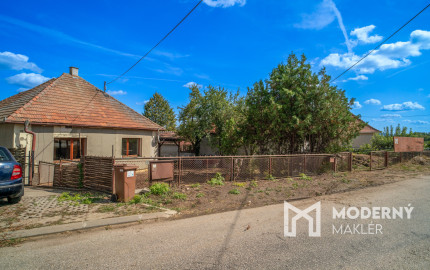 Na predaj rodinný dom s rozľahlým pozemkom v obci Nové Sady