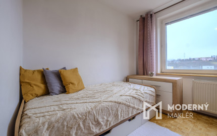 REZERVOVANÉ: Na predaj slnečný 4-izbový byt na Námestí Kráľovnej pokoja v Prešove