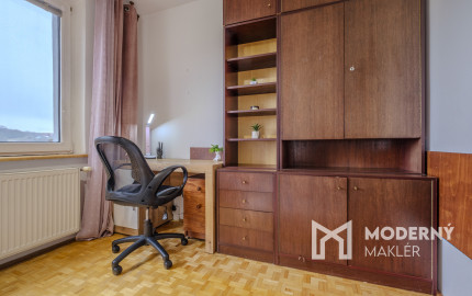 REZERVOVANÉ: Na predaj slnečný 4-izbový byt na Námestí Kráľovnej pokoja v Prešove