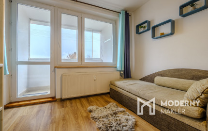 REZERVOVANÉ: Na predaj slnečný 4-izbový byt na Námestí Kráľovnej pokoja v Prešove