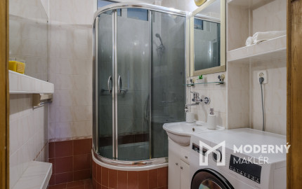 REZERVOVANÉ: Na predaj slnečný 4-izbový byt na Námestí Kráľovnej pokoja v Prešove