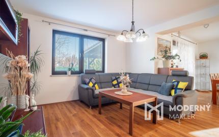 REZERVOVANÉ - Na predaj klimatizovaný 4-izbový rodinný dom s garážou a možnosťou prerobenia na 5-izbový v Senci