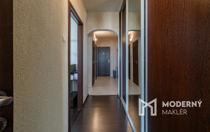 REZERVOVANÉ: Na predaj zrekonštruovaný 3-izbový byt vo vyhľadávanej časti Podunajských Biskupíc