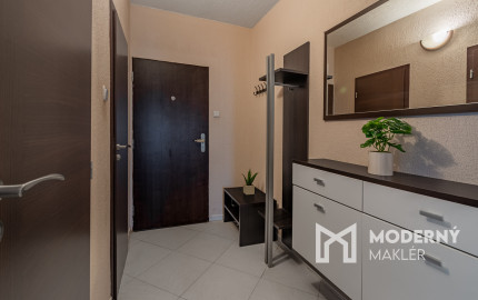 REZERVOVANÉ: Na predaj zrekonštruovaný 3-izbový byt vo vyhľadávanej časti Podunajských Biskupíc