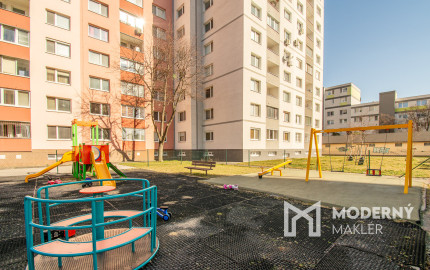 REZERVOVANÉ: Na predaj zrekonštruovaný 3-izbový byt vo vyhľadávanej časti Podunajských Biskupíc