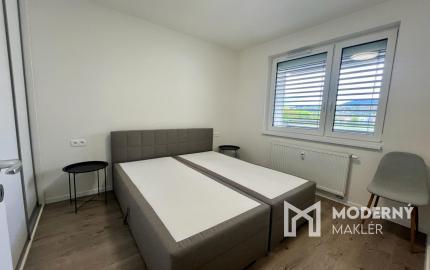 Na prenájom 2-izbový byt na Hanzlíkovskej ulici v Trenčíne