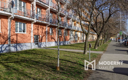 Na prenájom priestranný, moderný 2-izbový byt na Riazanskej ulici v Bratislave