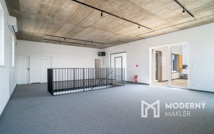 Na predaj 3-podlažná polyfunkcia na Zavarskej ulici v Trnave