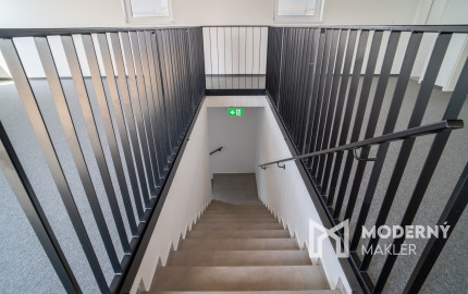 Na predaj 3-podlažná polyfunkcia na Zavarskej ulici v Trnave