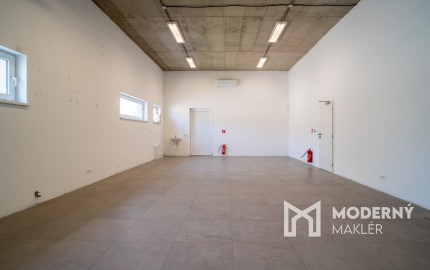 Na predaj 3-podlažná polyfunkcia na Zavarskej ulici v Trnave