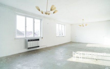 Na predaj veľký 5 – izbový rodinný dom v obci Marhaň